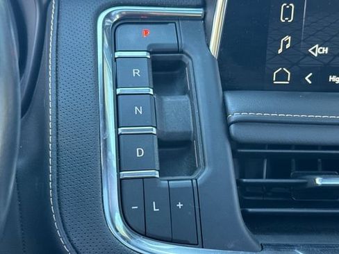 Used 2023 GMC Yukon XL AT4 w/ Technology Package AWD/4WD image 23