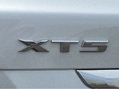 Certified 2023 Cadillac XT5 Luxury AWD/4WD image 5