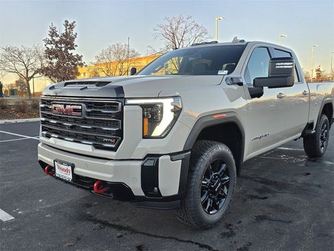 New 2026 GMC Sierra 2500 AT4 w/ AT4 Preferred Package image 10