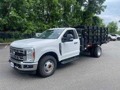 New 2025 Ford F350 XL w/ XL Chrome Package