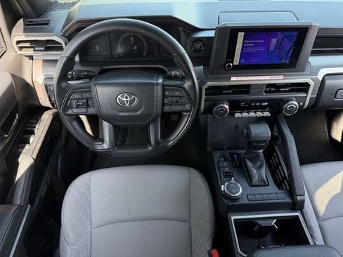 Used 2025 Toyota Tacoma SR5 AWD/4WD image 13