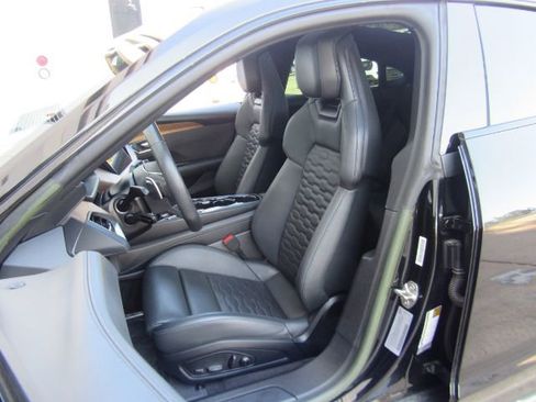 Used 2023 Audi e-tron GT Premium Plus image 6