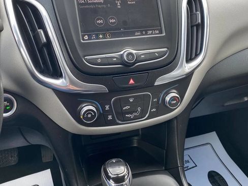 Used 2019 Chevrolet Equinox LS w/ LS Convenience Package AWD/4WD image 13
