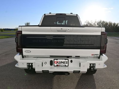 New 2026 Ford F350 Platinum w/ FX4 Off-Road Package AWD/4WD image 9