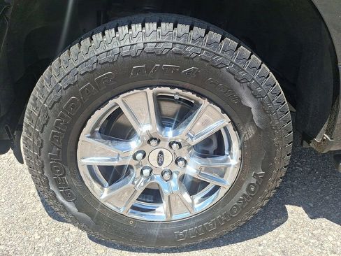 Used 2015 Ford F150 XLT w/ Equipment Group 302A Luxury AWD/4WD image 9