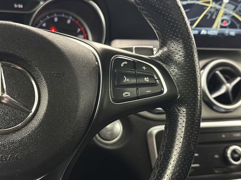 Used 2020 Mercedes-Benz GLA 250 4MATIC image 20