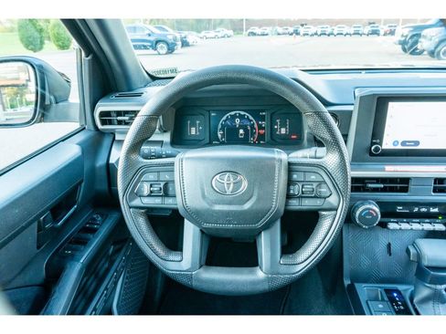 Used 2025 Toyota Tacoma SR5 image 18