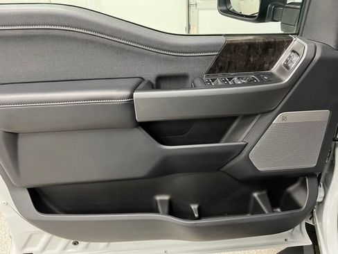Used 2025 Ford F350 Lariat w/ Black Appearance Package AWD/4WD image 20