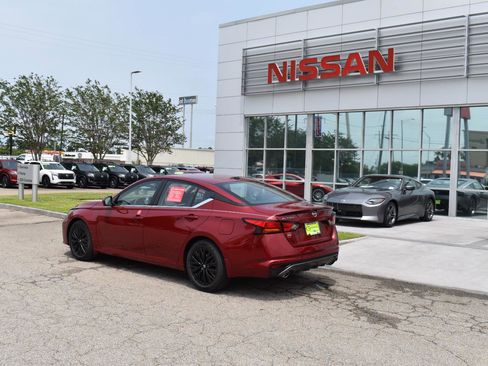Certified 2026 Nissan Altima 2.5 SV w/ SV Special Edition Package FWD image 5