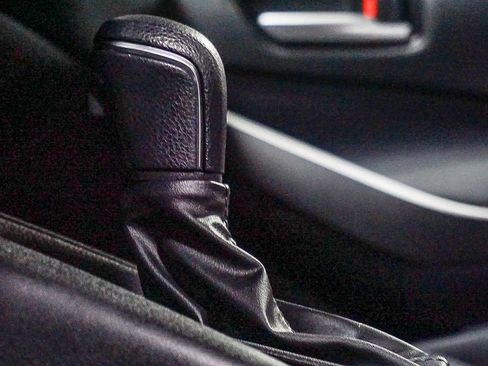 Certified 2023 Toyota Corolla SE w/ SE Premium Package image 22