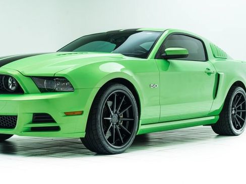 Used 2014 Ford Mustang GT Premium w/ Electronics Package RWD image 9