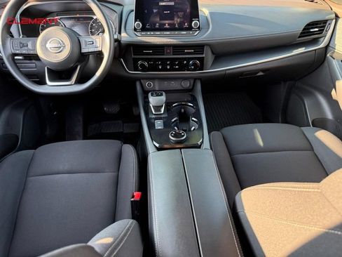 Used 2023 Nissan Rogue S AWD/4WD image 14