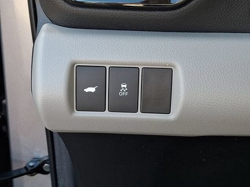 Used 2025 Honda Pilot Touring image 38