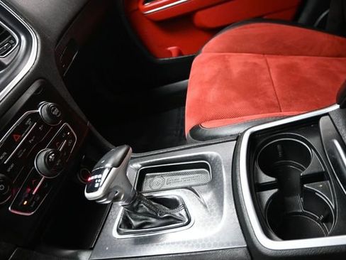 Used 2018 Dodge Charger R/T Scat Pack RWD image 17