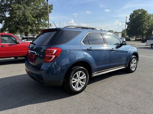 Used 2017 Chevrolet Equinox LT w/ Convenience Package FWD image 5
