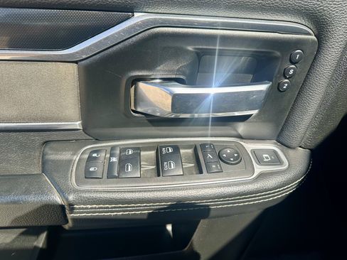 Used 2022 RAM 3500 Laramie AWD/4WD image 15