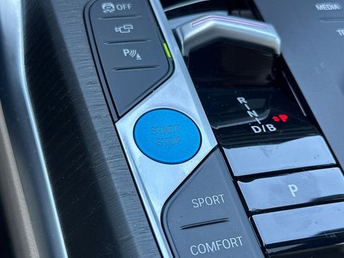 Used 2023 BMW i4 eDrive40 w/ M Sport Package RWD image 27