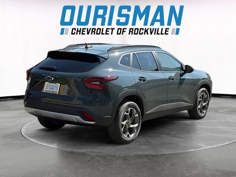 New 2026 Chevrolet Trax LT w/ Sunroof Package FWD image 6