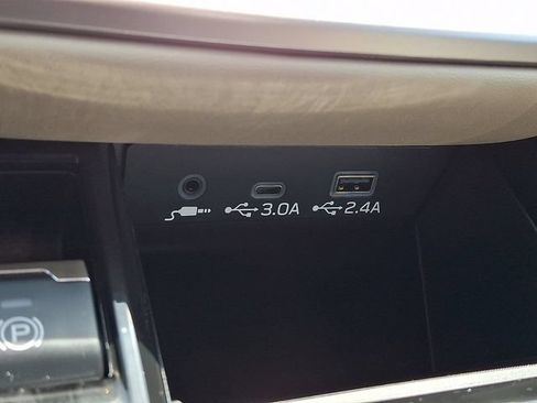 Used 2025 Subaru Legacy Limited AWD/4WD image 25
