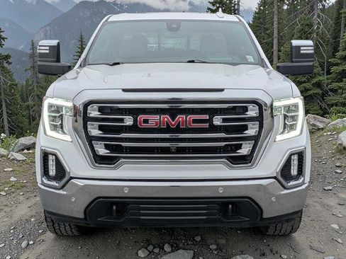 Used 2022 GMC Sierra 1500 SLT w/ SLT Premium Plus Package AWD/4WD image 9