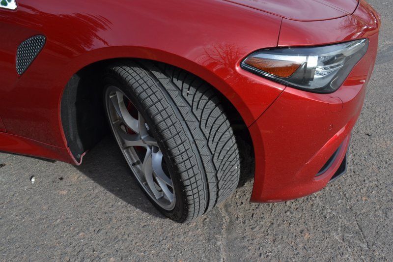 Used 2018 Alfa Romeo Giulia Quadrifoglio RWD image 39