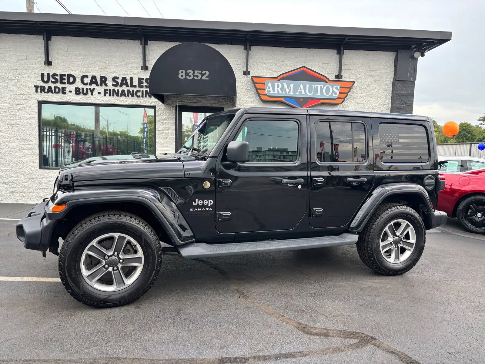 Used 2020 Jeep Wrangler Unlimited Sahara AWD/4WD image 5