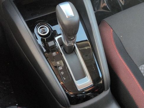 New 2025 Nissan Versa SR w/ Trunk Package FWD image 18