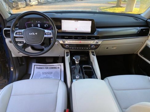 Used 2025 Kia Telluride S FWD image 31
