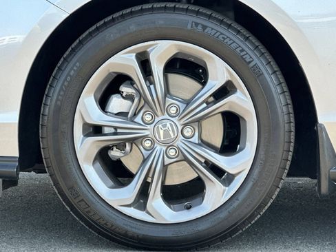 Used 2024 Honda Accord EX image 24