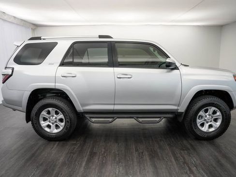 Used 2019 Toyota 4Runner SR5 RWD image 6