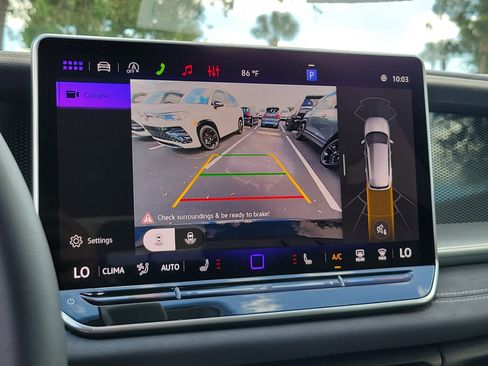 New 2026 Volkswagen Tiguan SE image 26