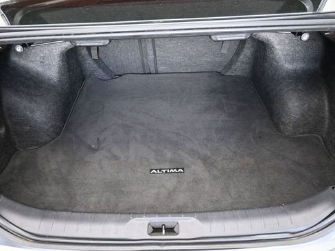 Used 2023 Nissan Altima 2.0 SR image 41