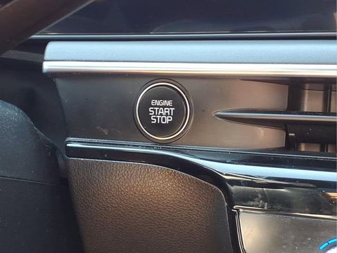 Used 2025 Kia K5 GT-Line w/ GT-Line Premium Package image 12