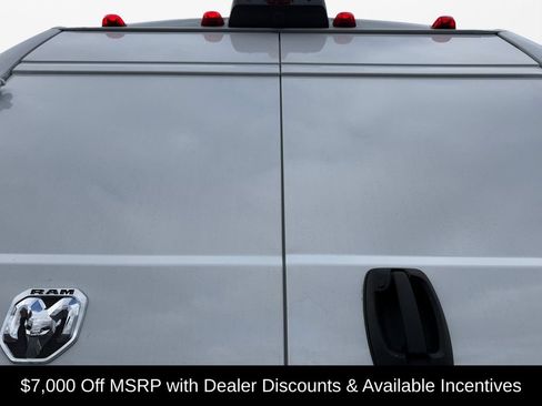 New 2026 RAM ProMaster 3500 w/ Premium Convenience Group FWD image 17