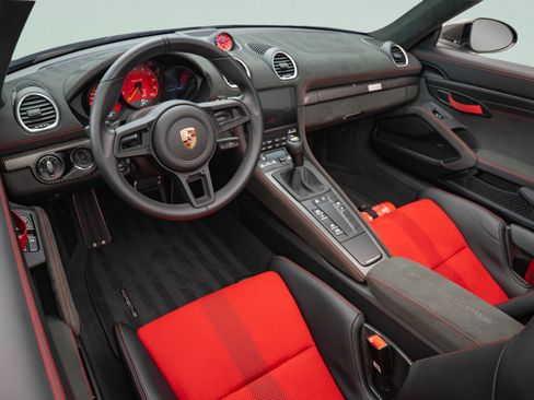 Used 2025 Porsche 718 Boxster Spyder RS RWD image 7