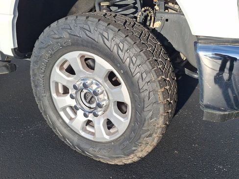 Used 2024 Ford F250 XLT image 22