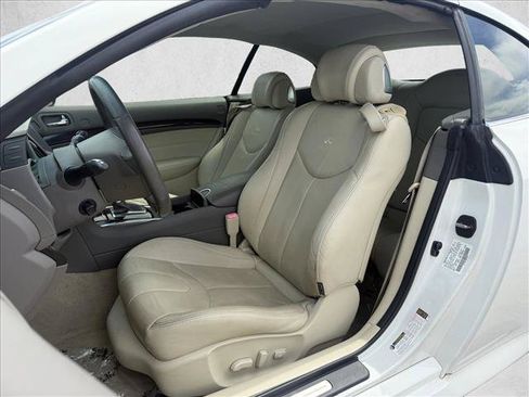 Used 2014 INFINITI Q60 Convertible w/ Premium Package RWD image 11