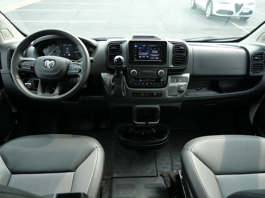 Used 2025 RAM ProMaster 2500 w/ Convenience Group FWD image 10
