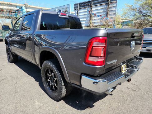 Used 2021 RAM 1500 Laramie AWD/4WD image 3