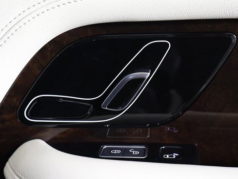 Used 2020 Land Rover Range Rover HSE image 51