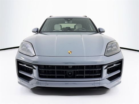 New 2026 Porsche Cayenne image 6
