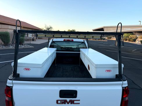 Used 2015 GMC Sierra 1500 2WD Regular Cab image 17