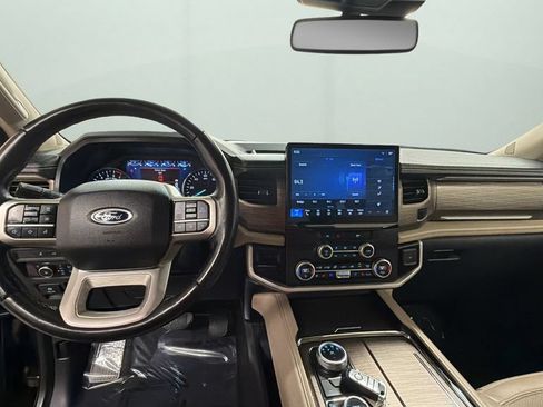 Used 2024 Ford Expedition Limited AWD/4WD image 10