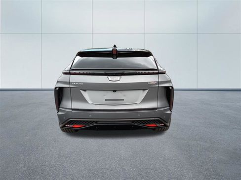 New 2026 Cadillac Lyriq V AWD/4WD image 4