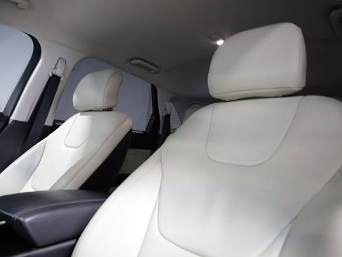 Used 2017 Ford Edge Titanium w/ Technology Package image 15