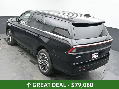 Used 2025 Lincoln Navigator Reserve AWD/4WD image 45