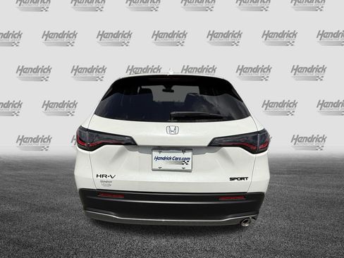 New 2026 Honda HR-V Sport image 9