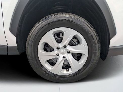 Used 2025 Toyota RAV4 LE FWD image 10