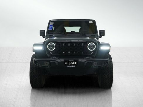 Used 2024 Jeep Wrangler Willys image 8