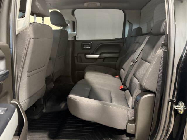 Used 2018 Chevrolet Silverado 2500 LT w/ Midnight Edition AWD/4WD image 16